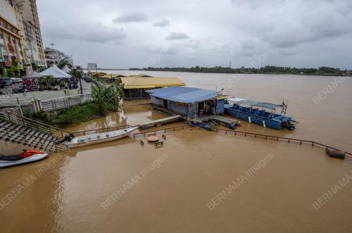 TINJAUAN SUNGAI KELANTAN