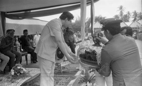 KB03_01072015_PASAR_JELAWAT