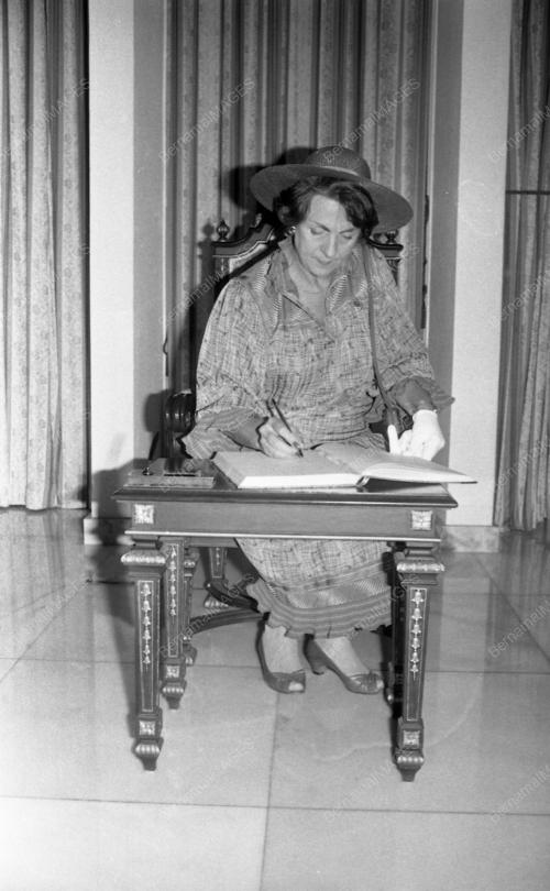 KB03_01072015_PESURUHJAYA_TINGGI