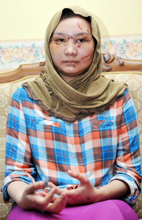 KB03_03122014_PUTERI_SAMUN