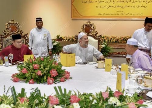 KB03_04062018_AGONG_BN201806019845