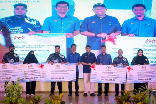 DATUK ADNAN HUSSAIN