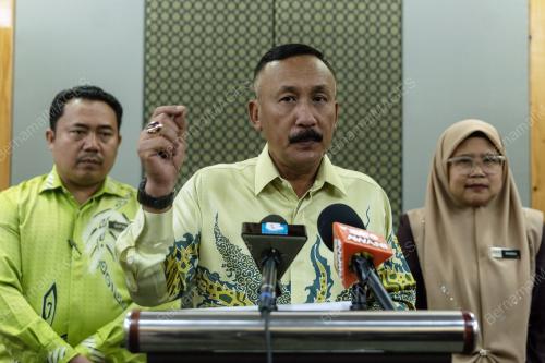 DATUK RUSLIN JUSOH