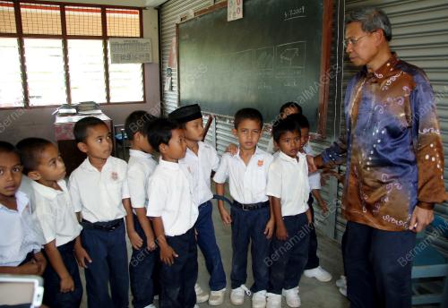 MUSTAPA MOHAMED