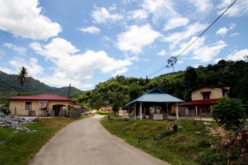 KAMPUNG SUNGAI RUAL