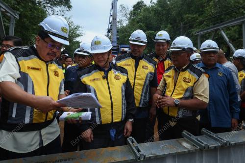DATUK SERI ALEXANDER NANTA LINGGI