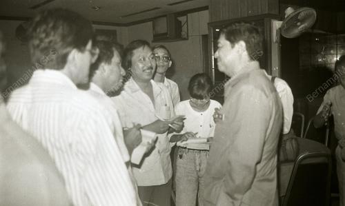 KB03_070590_PERJUMPAAN