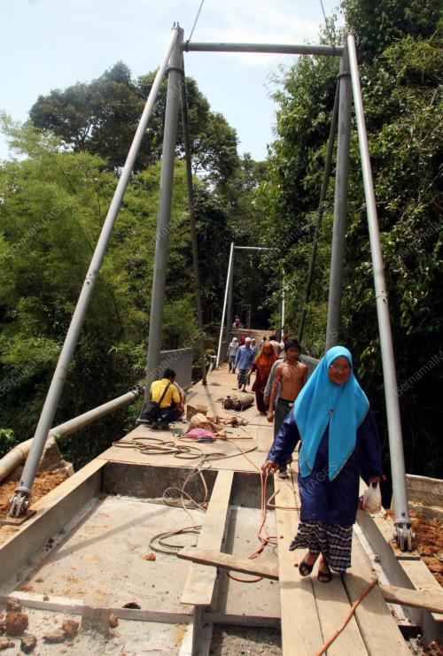 JAMBATAN BARU
