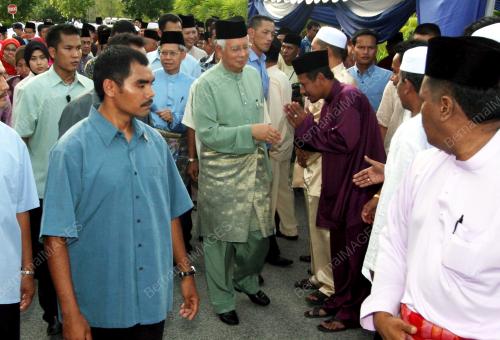 MOHD NAJIB TUN ABDUL RAZAK