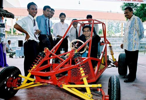 MUSTAPA, PERTANDINGAN ROBOT