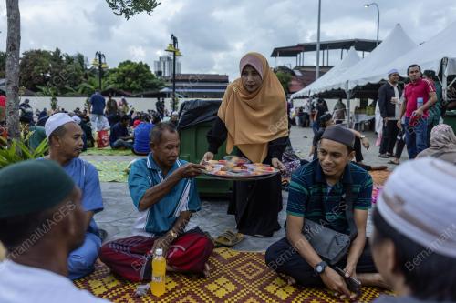 RIBUT BAZAR RAMADAN STADIUM