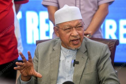DATUK AHMAD YAKOB