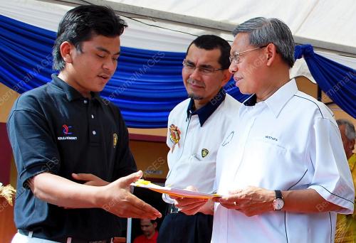 MUSTAPA MOHAMED