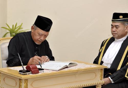 KB03_10052018_ANGKAT_SUMPAH