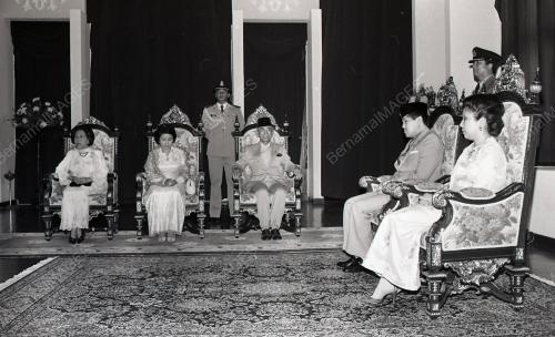 DARJAH DAN BINTANG