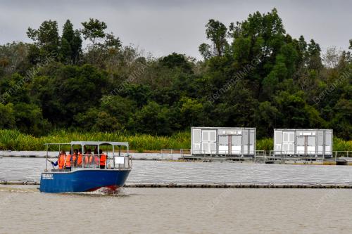 SOLAR TERAPUNG DANAU TOK UBAN