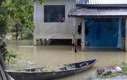 TINJAUAN BANJIR