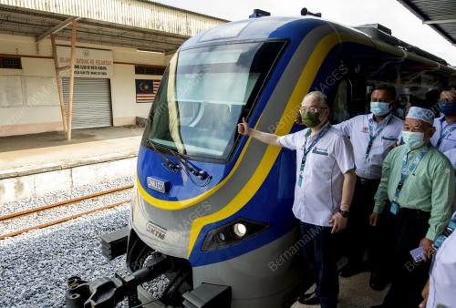 DATUK SERI DR WEE KA SIONG