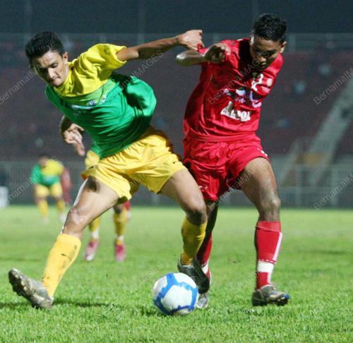 PIALA EMAS RAJA - RAJA