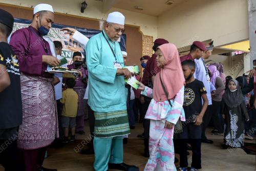 DATUK AHMAD YAKOB