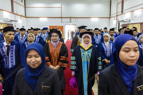 MAJLIS PENYAMPAIAN SIJIL PERHEBAT