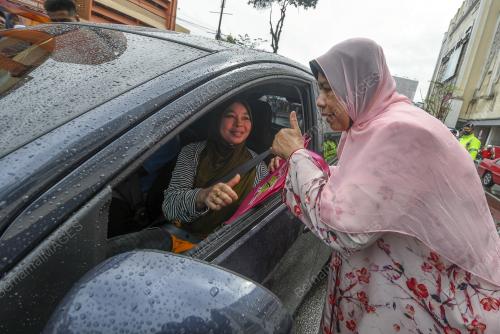 ZURAIDA KAMARUDDIN