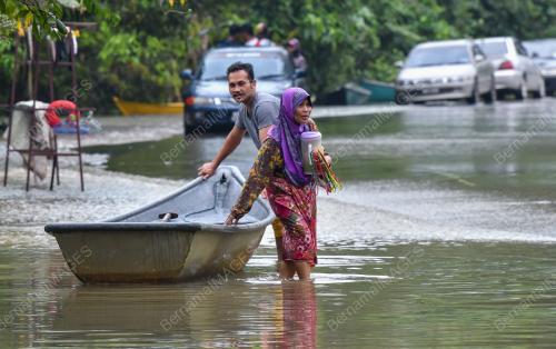 TINJAUAN BANJIR DI KELANTAN