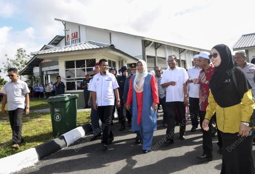 ZURAIDA KAMARUDDIN