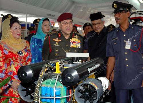TUANKU ISMAIL PETRA SULTAN YAHYA PETRA