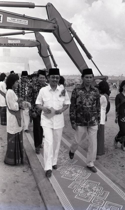 TENGKU RAZALEIGH HAMZAH