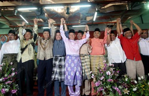 MUSTAPA MOHAMED