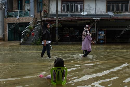 TINJAUAN DI SEKITAR RANTAU PANJANG