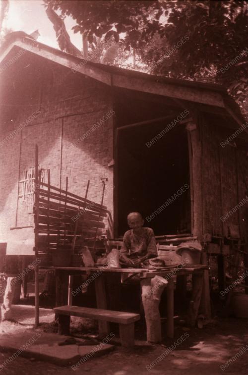 PENDUDUK MISKIN KELANTAN