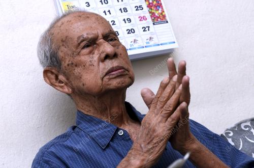 KB03_17042018_WARGA_EMAS