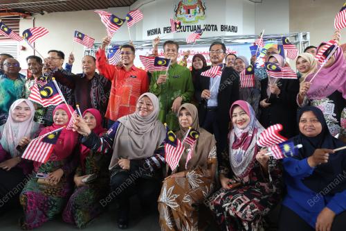 DATUK DR.ZAINI HUSSIN