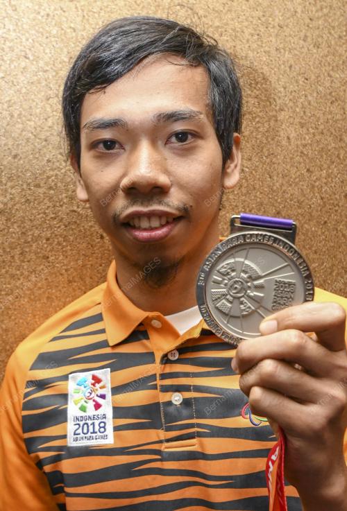 KB03_17102018_PARA_GAMES