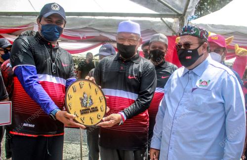 DATUK AHMAD YAKOB