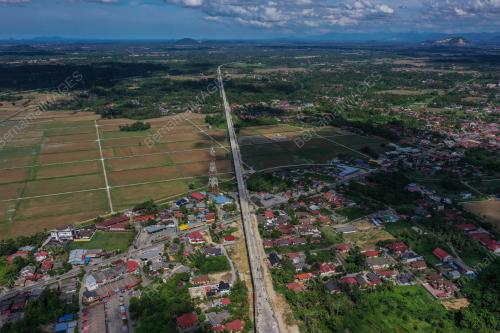 PROJEK LALUAN REL PANTAI TIMUR (ECRL)