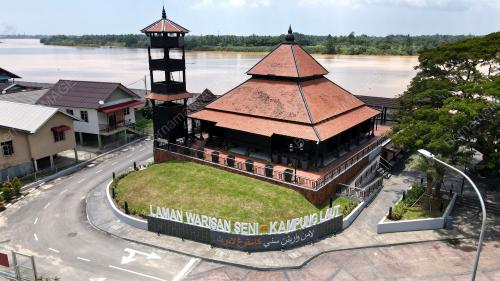 LAMAN WARISAN KAMPUNG LAUT