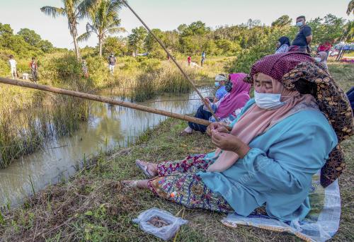 PERTANDINGAN MEMANCING TRADISIONAL
