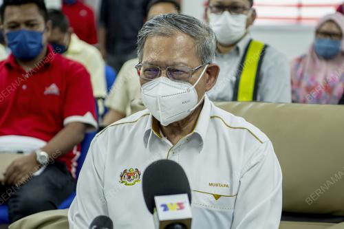 DATUK SERI MUSTAPA MOHAMED