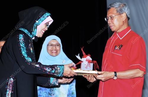 KB03_20052012_JURURAWAT