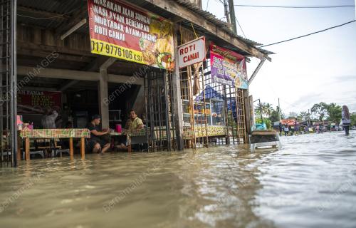 KEDAI BANJIR KELANTAN