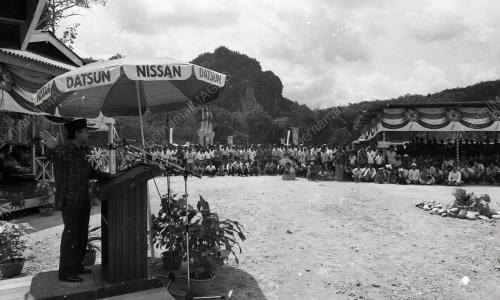 TENGKU RAZALEIGH HAMZAH