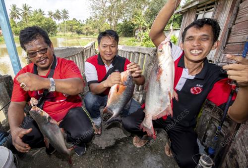 MEMANCING OKU PENGLIHATAN