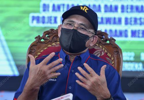 DATUK SERI DR RONALD KIANDEE