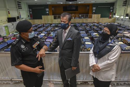 DATUK DR.ZAINI HUSSIN