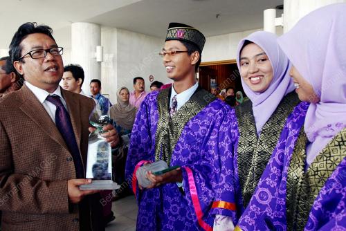 DR ABDUL LATIFF AHMAD