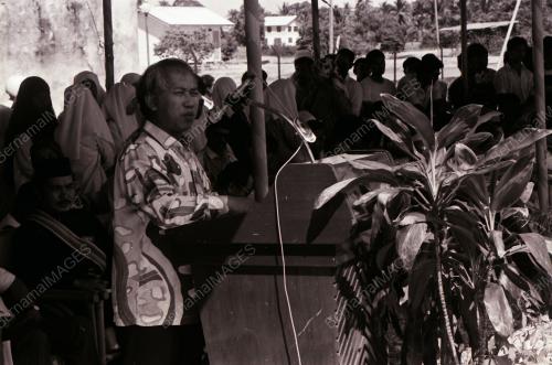 TAN SRI SABARUDDIN CHIK