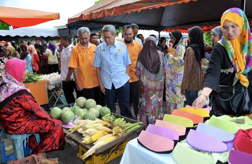 KB03_25072014_PASAR_TANI